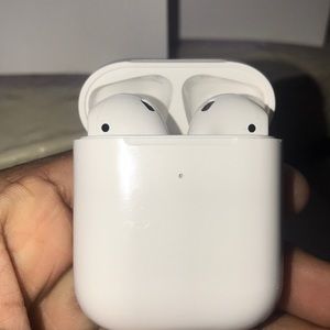 AirPods Gen 2